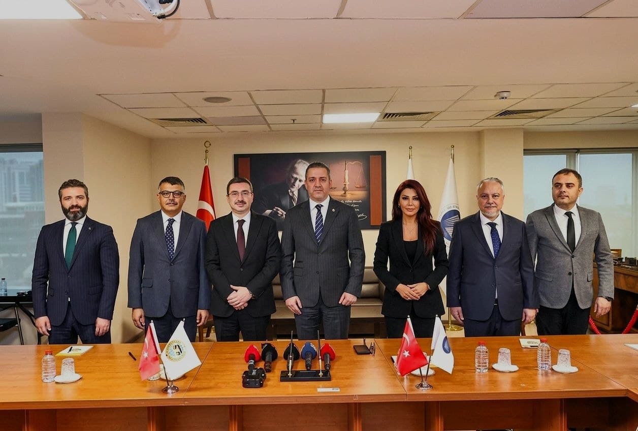 Elif Eda Türkmen protokol töreninde kurum temsilcileriyle
